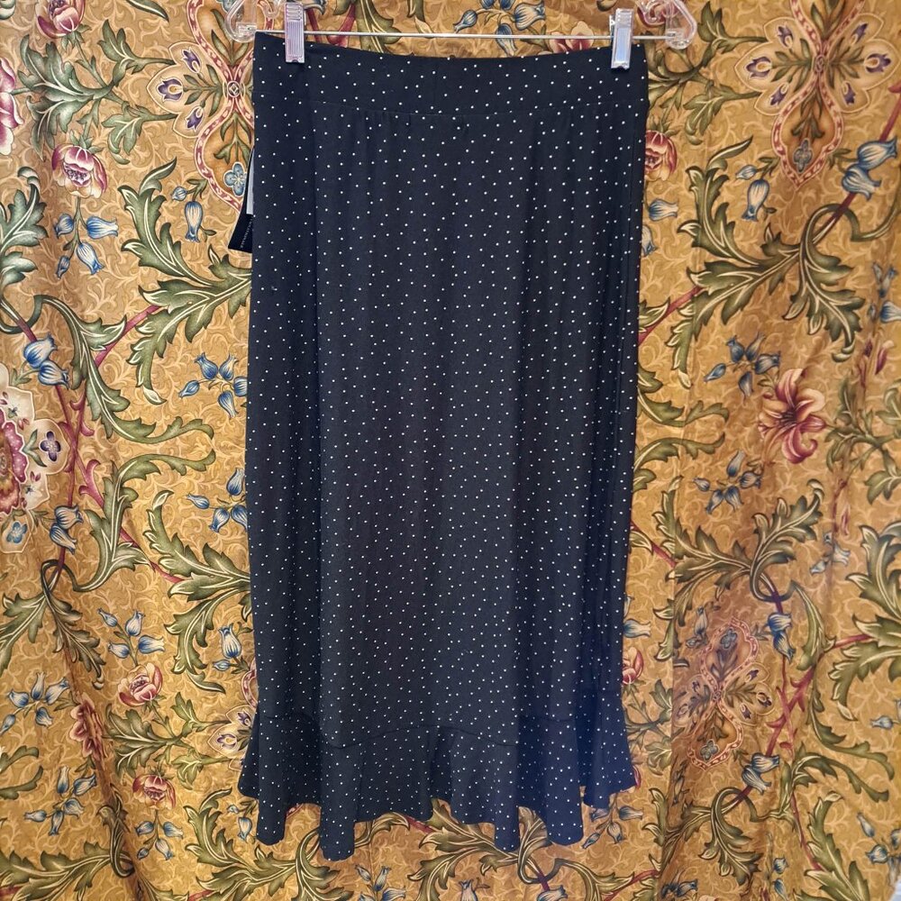 NWT new with tag polka dot skirt with ruffles and buttons - Picture 9 of 9